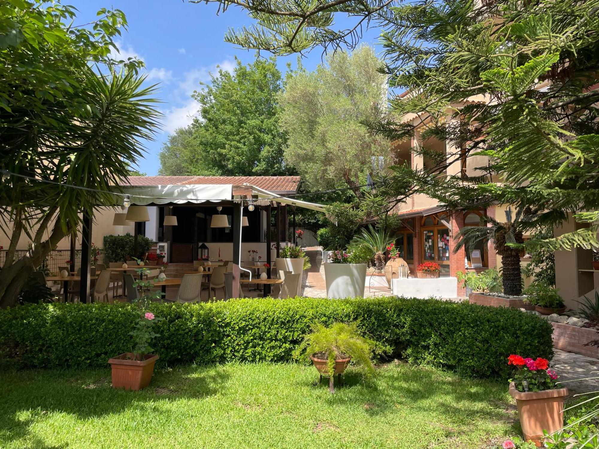 Hotel Residence Da Carmelo Palinuro Kültér fotó